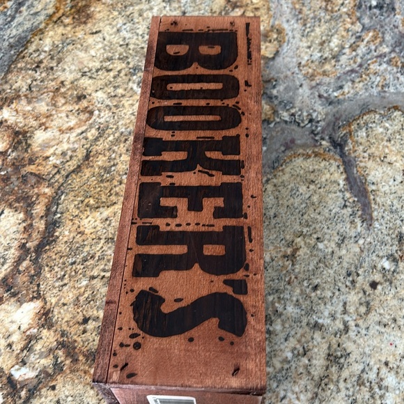 Bookers wooden whiskey box - Picture 3 of 10